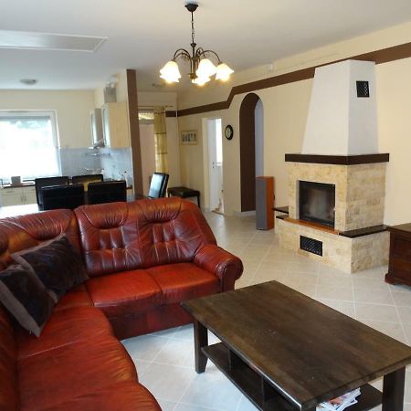 House Magnolia Apartment Velence Exterior photo